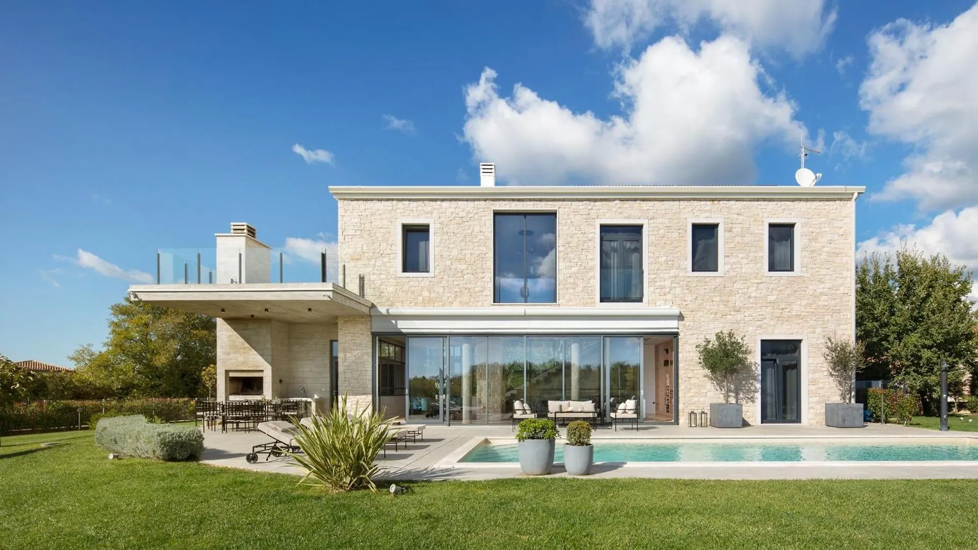 Astounding Istra Villa 4 Bedrooms Villa Mediterranean Influence Private Pool Mini Golf Course Святой Ловреч Пазенатички